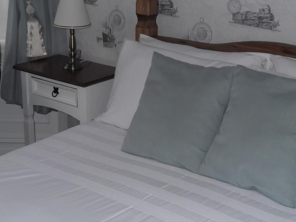 Large Double Room Adults Only,342631204:JPEG